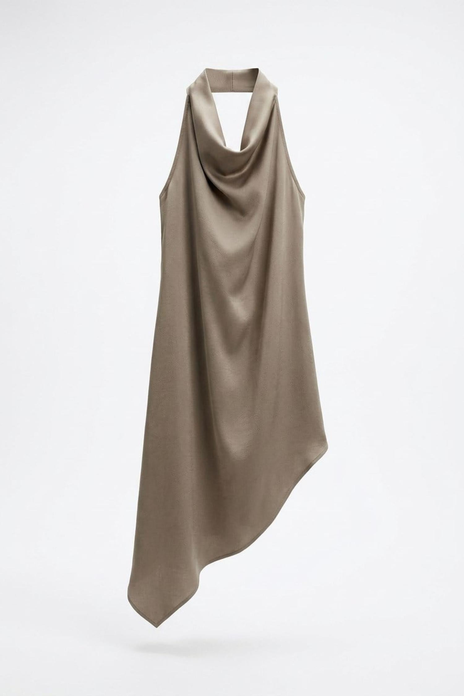 26YBLZ02223_R1886_2.jpg