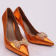 Kadın Sivri Burun Metal Fiyonk Tokalı Topuklu Ayakkabı 561121085