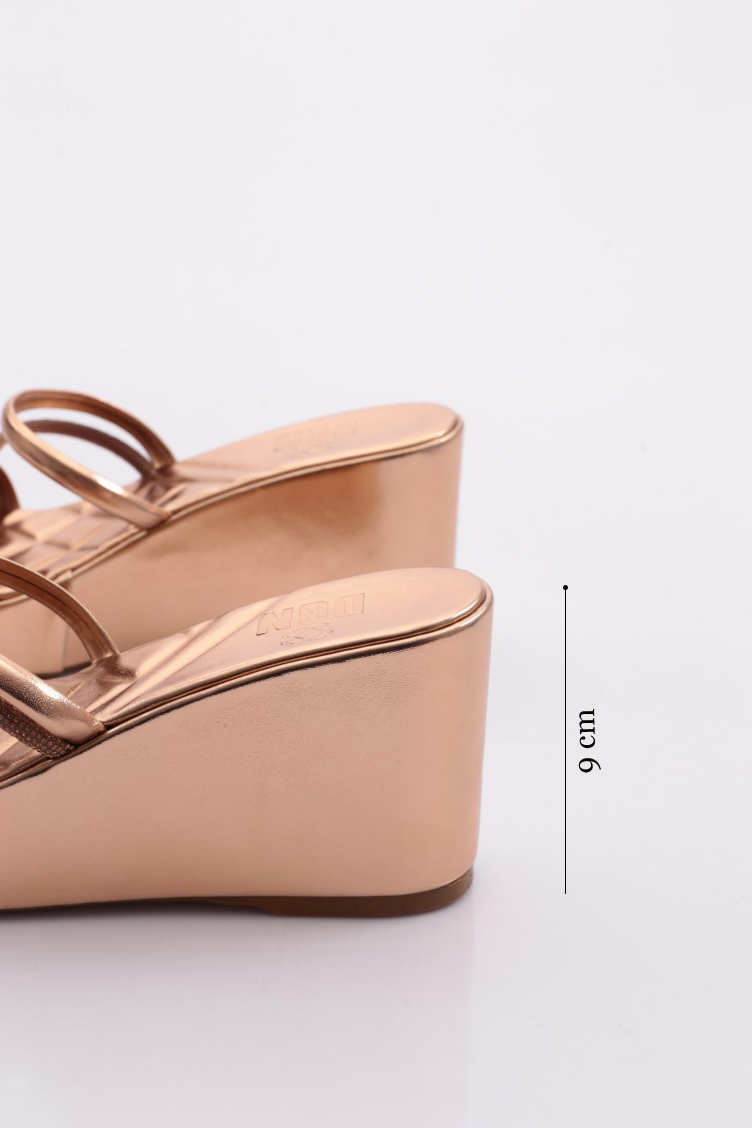 830-2303_R2252_5.jpg