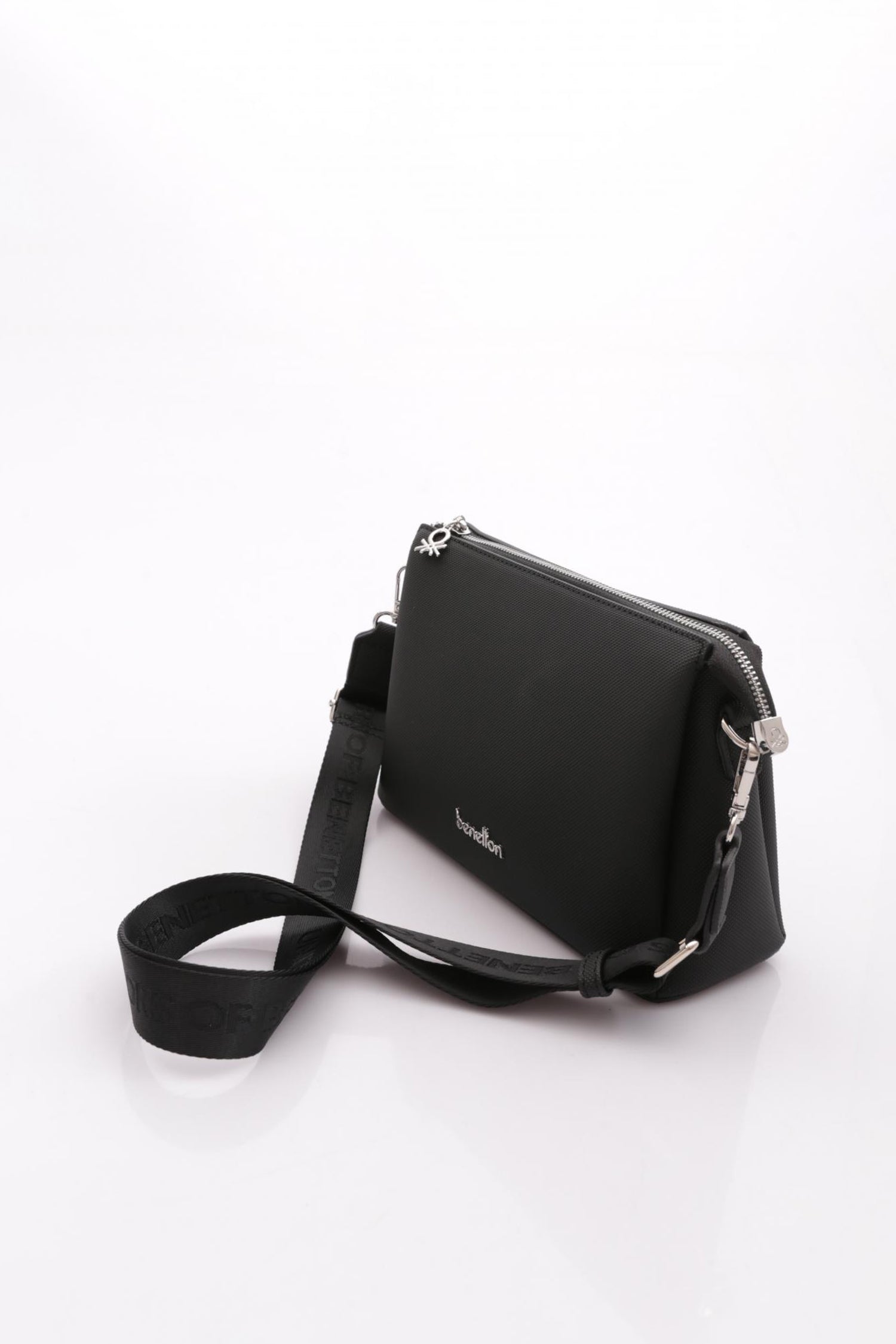 BNT-1847_R1534_4.jpg