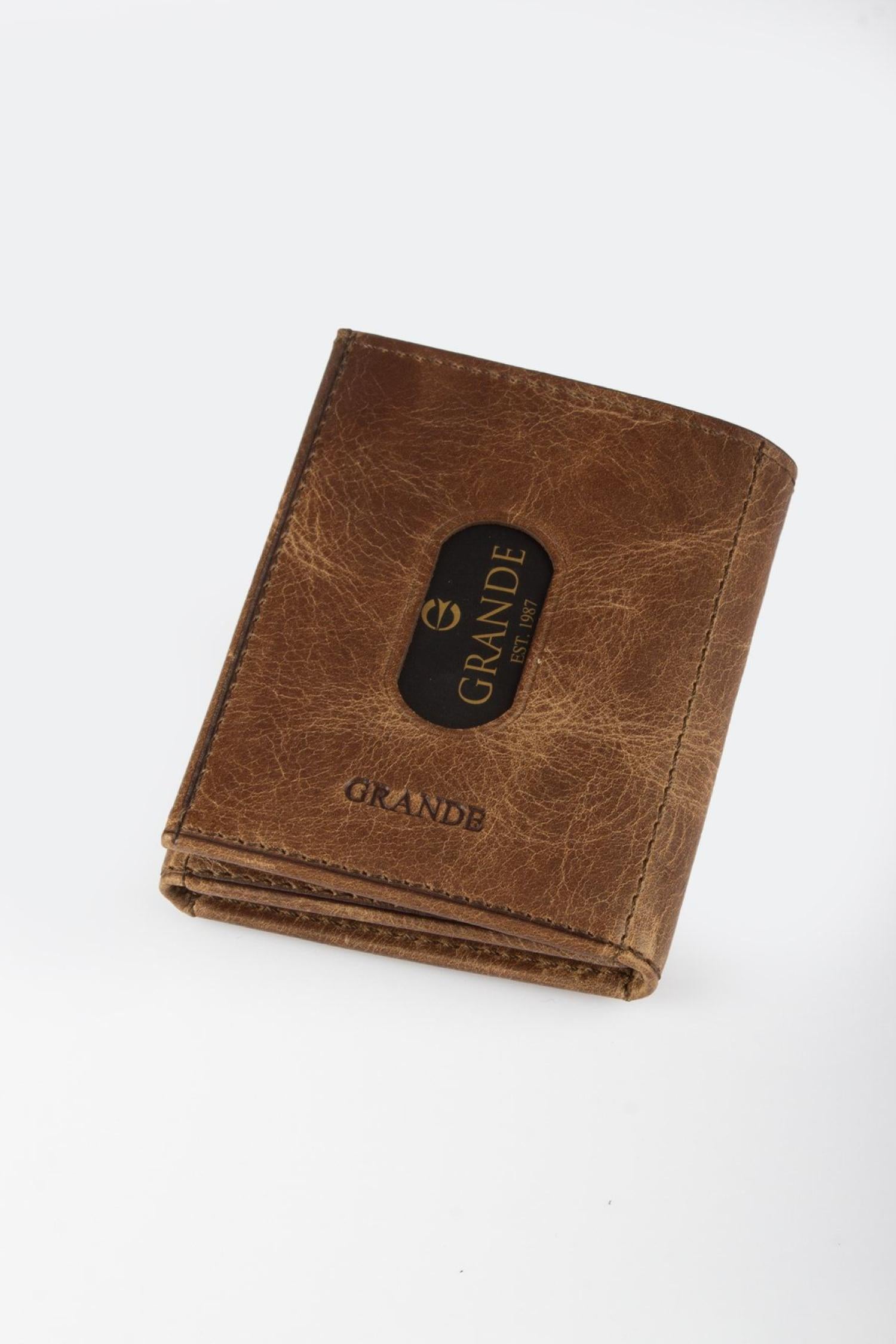 GRANDE-724_R0696_1.jpg
