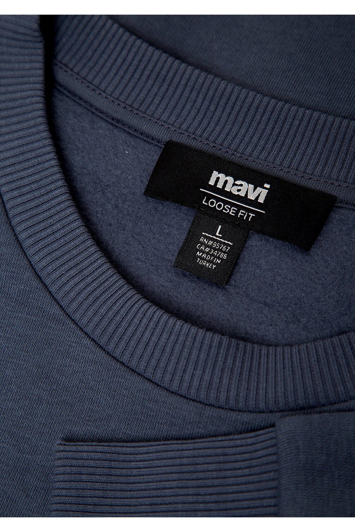 M0S10276-70759_R13582_4.jpg