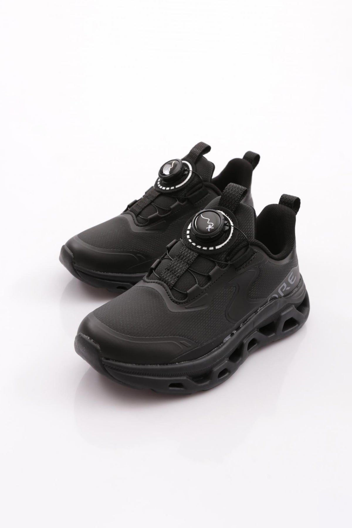 RUNNER-F_R1034_5.jpg
