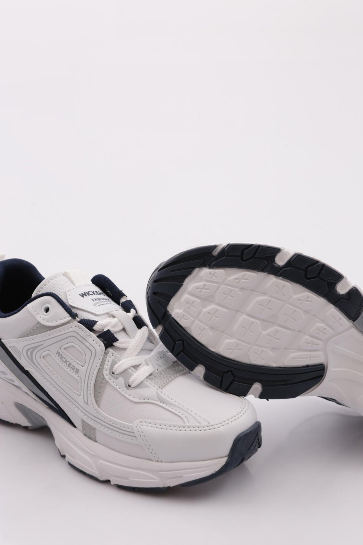 0643001Z_R146251_4.jpg