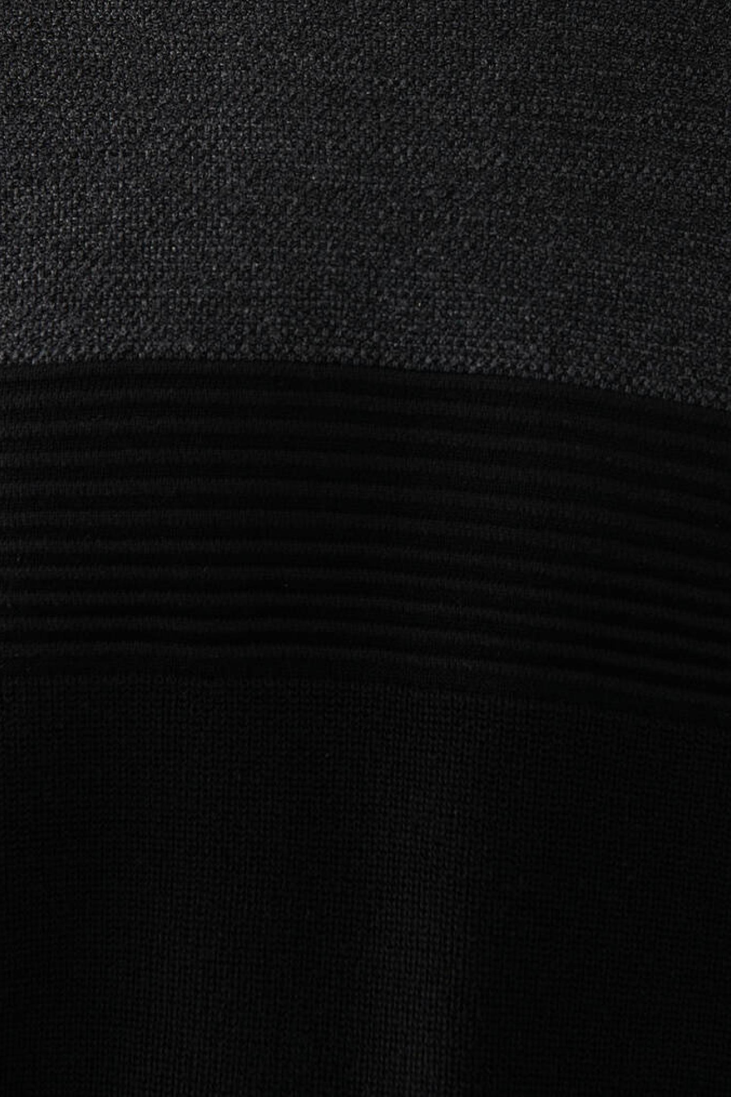 070377-900_R1534_5.jpg