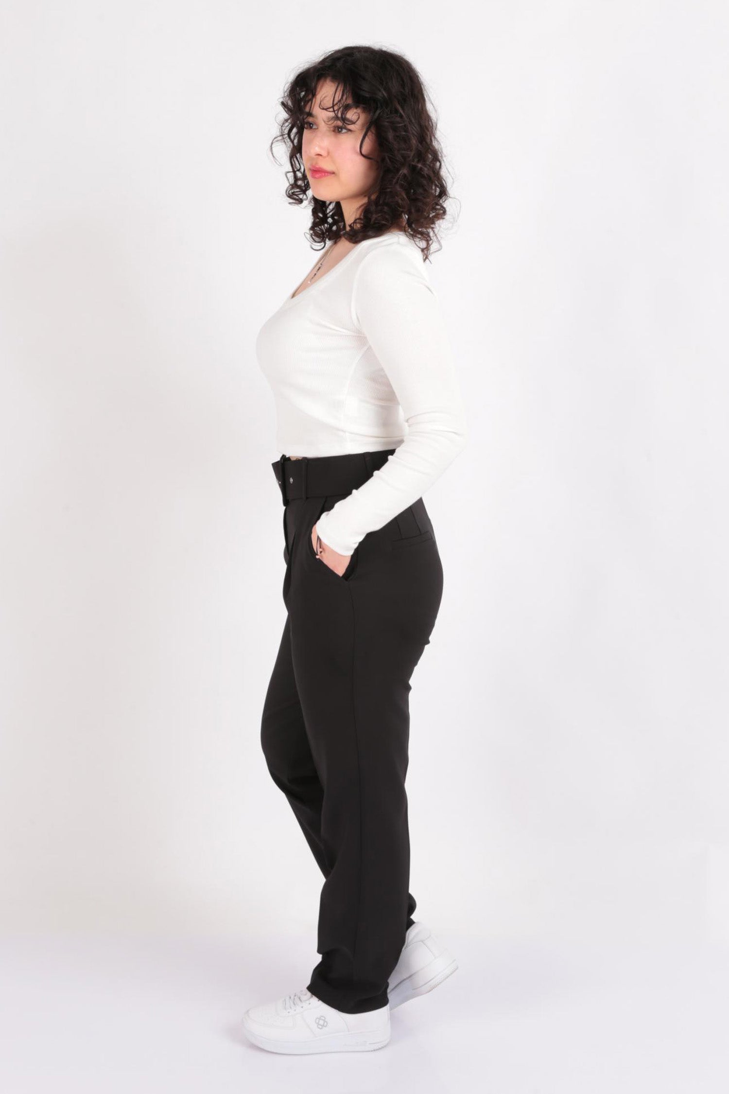 24K-79700_R1534_2.jpg