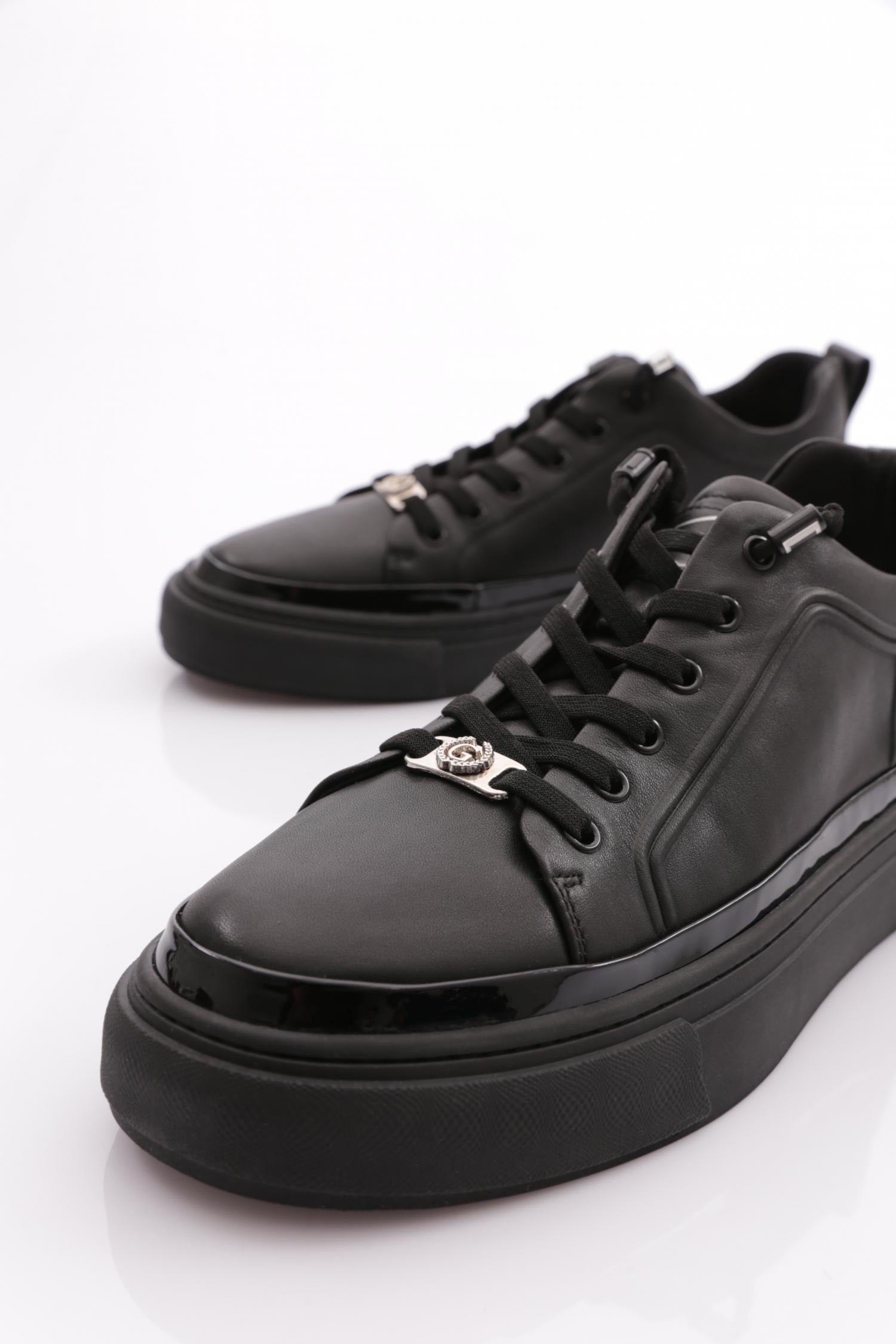 24K592_R1534_4.jpg