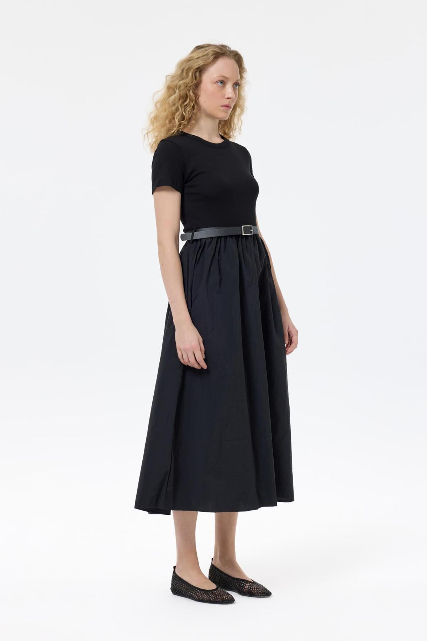 25YELB00281_R1534_3.jpg