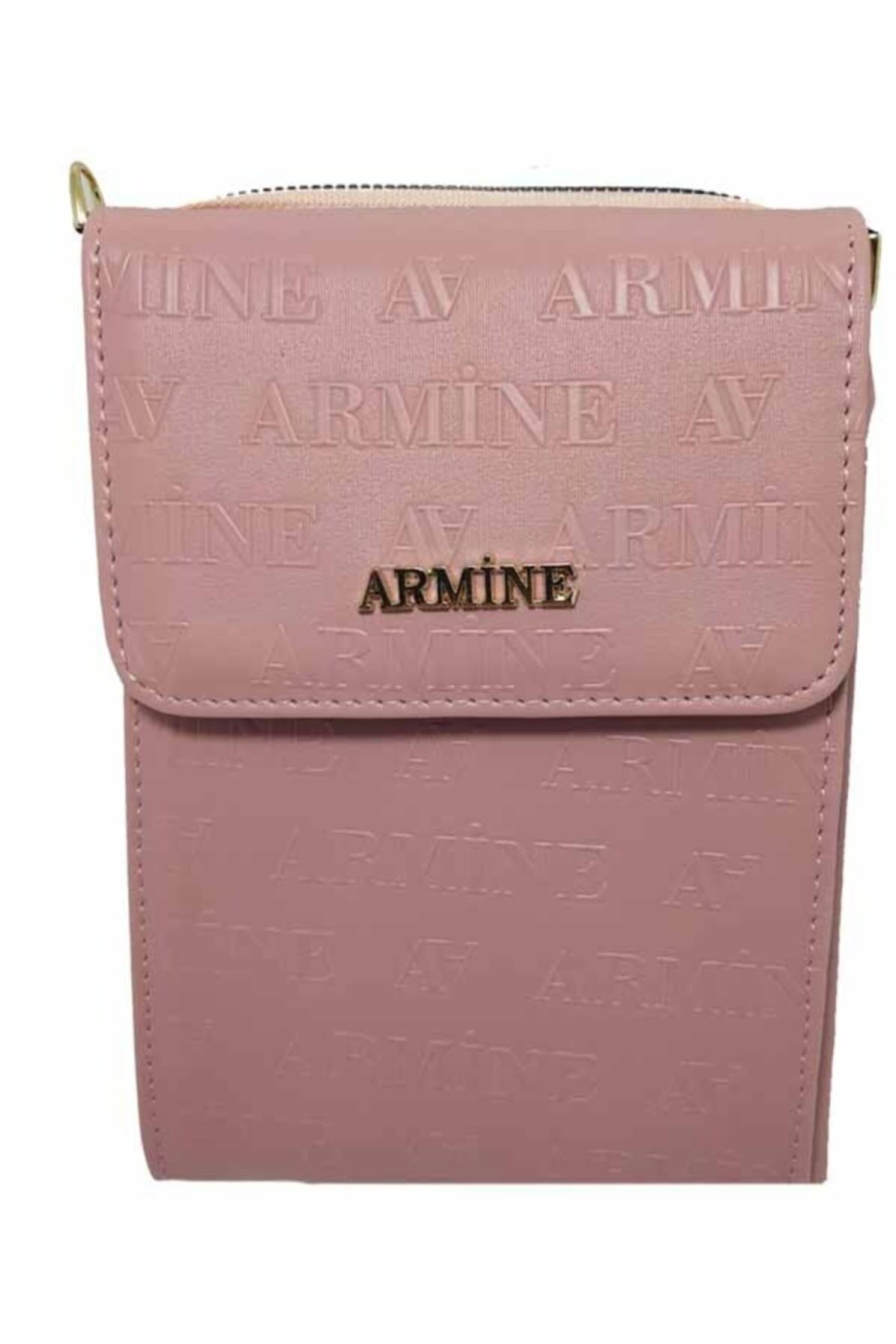 ARMINE-266_R0623_1.jpg