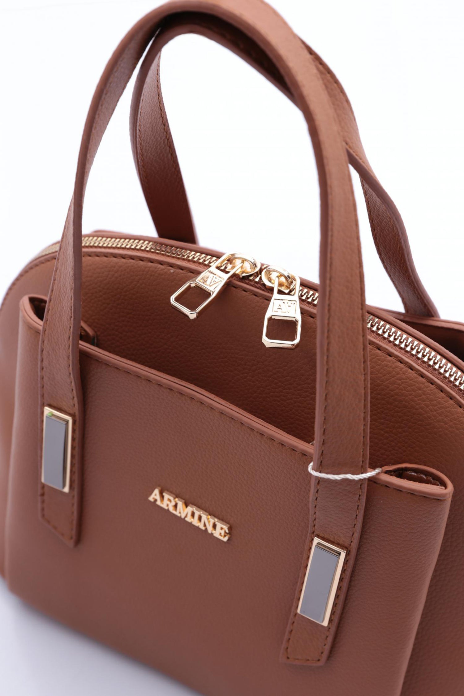 ARMINE-344_R1755_4.jpg
