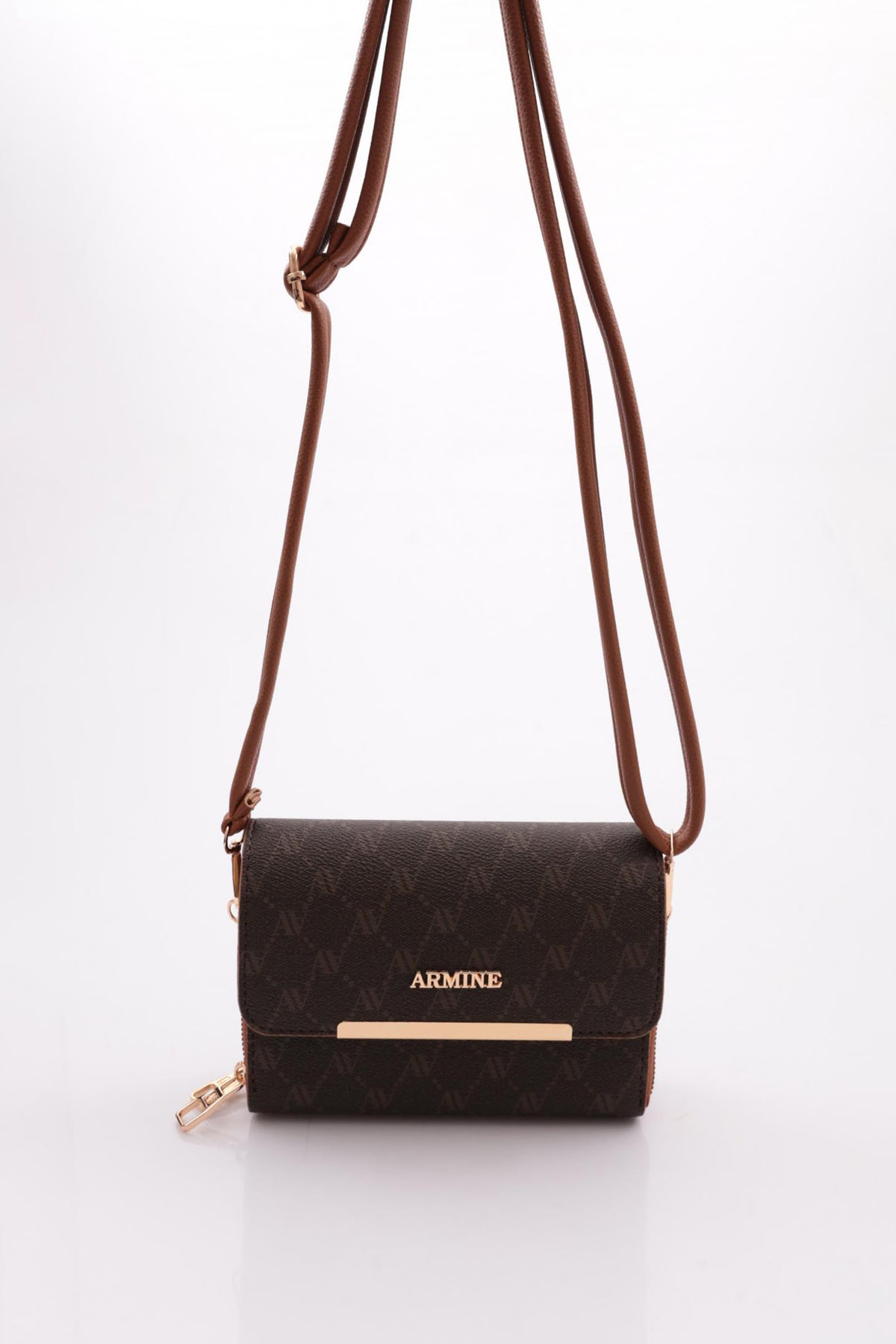 ARMINE-381_R146340_1.jpg