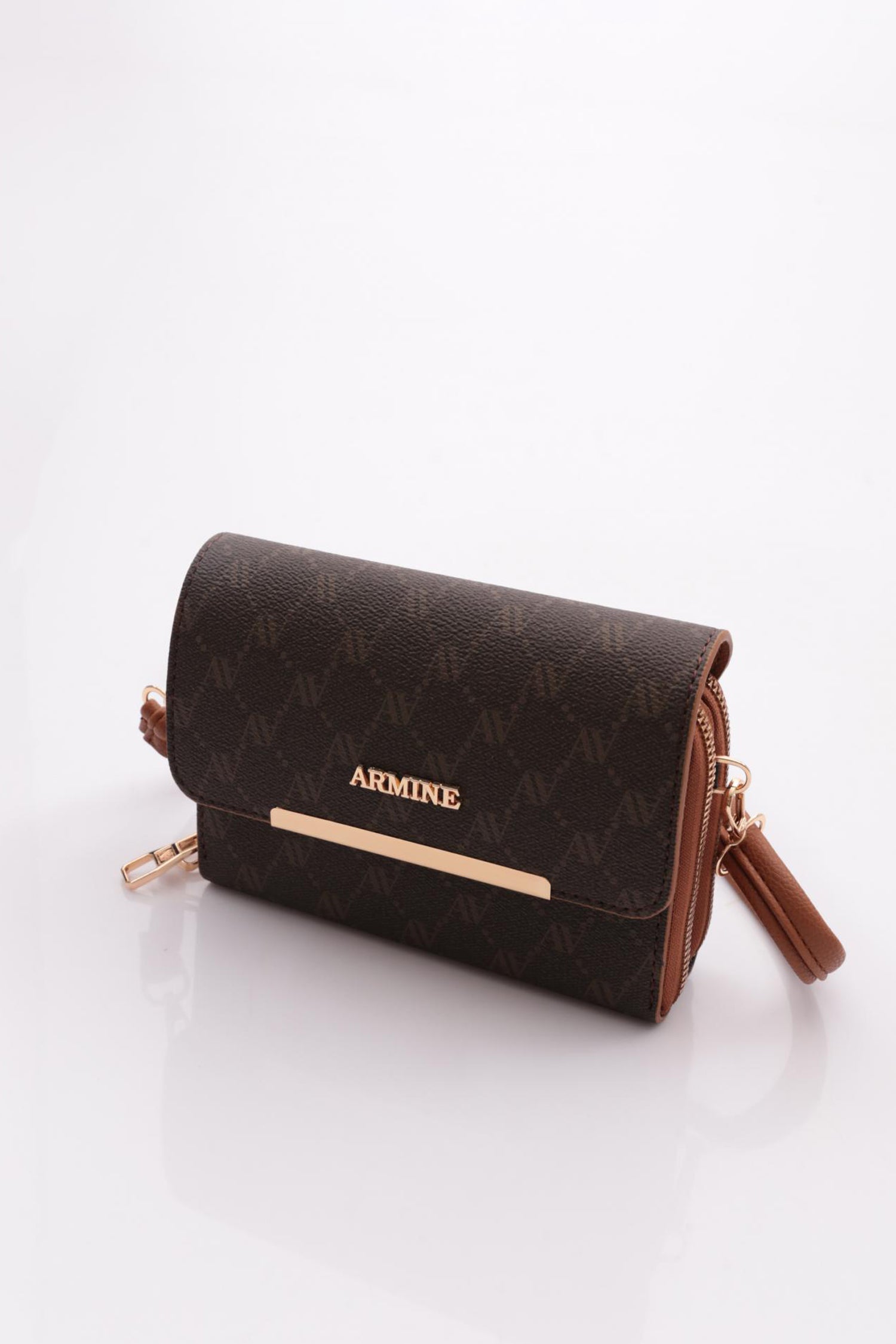ARMINE-381_R146340_4.jpg