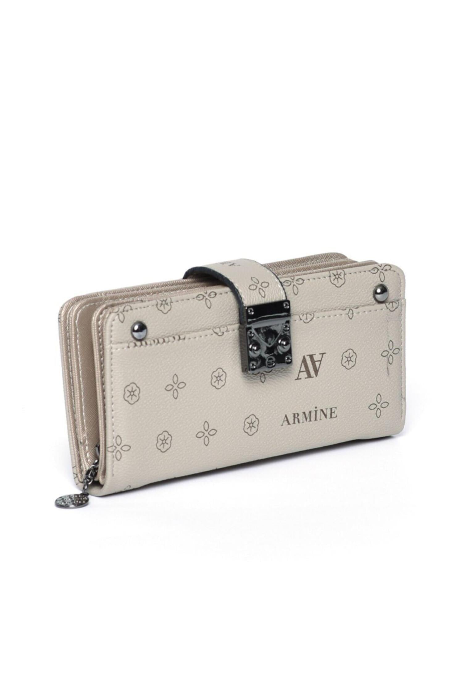 ARMINE-C03_R9033_1.jpg