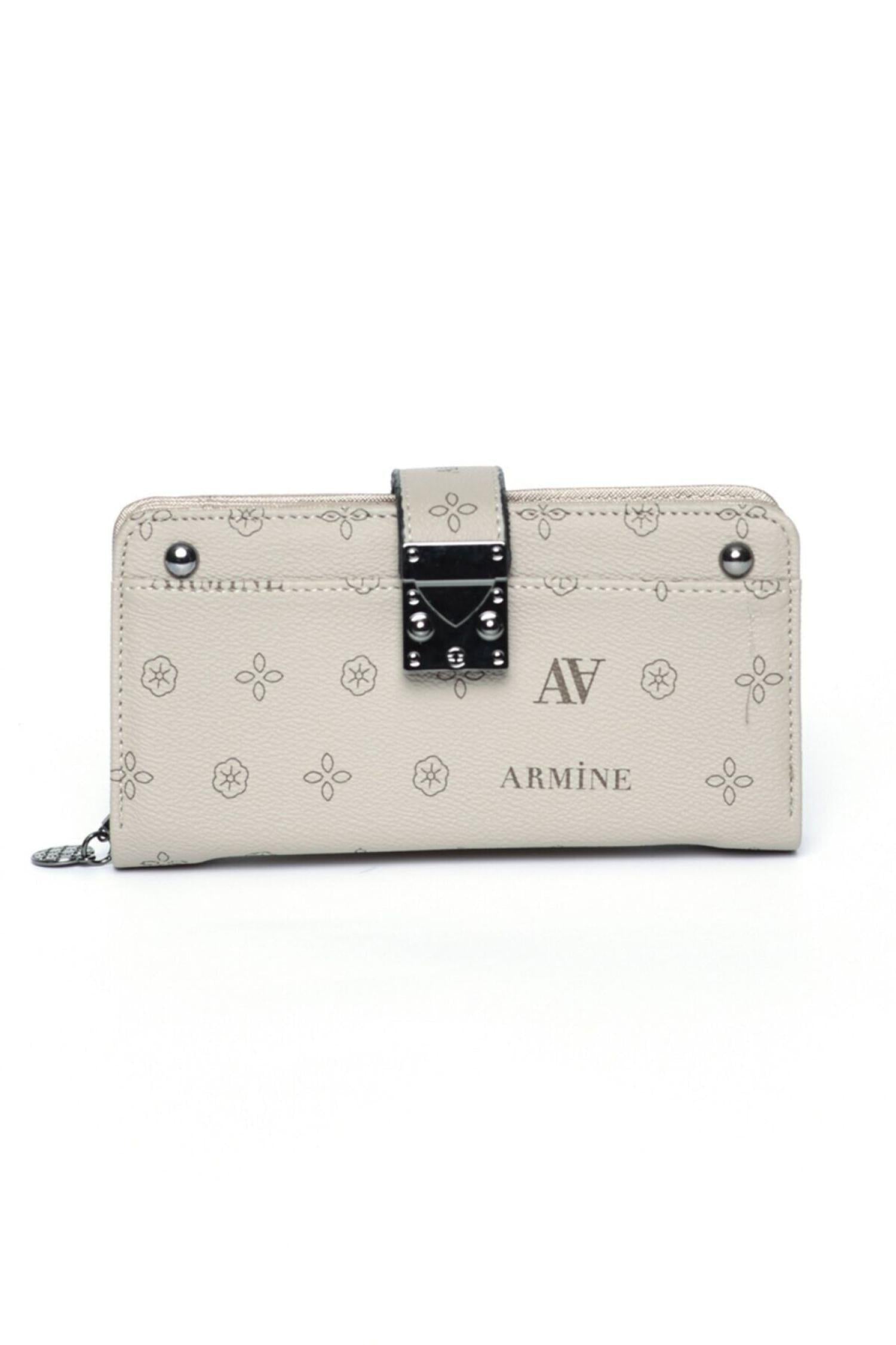 ARMINE-C03_R9033_2.jpg