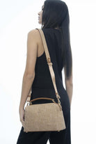 BNT-1116_R1806_2.jpg
