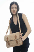 BNT-1126_R1806_1.jpg