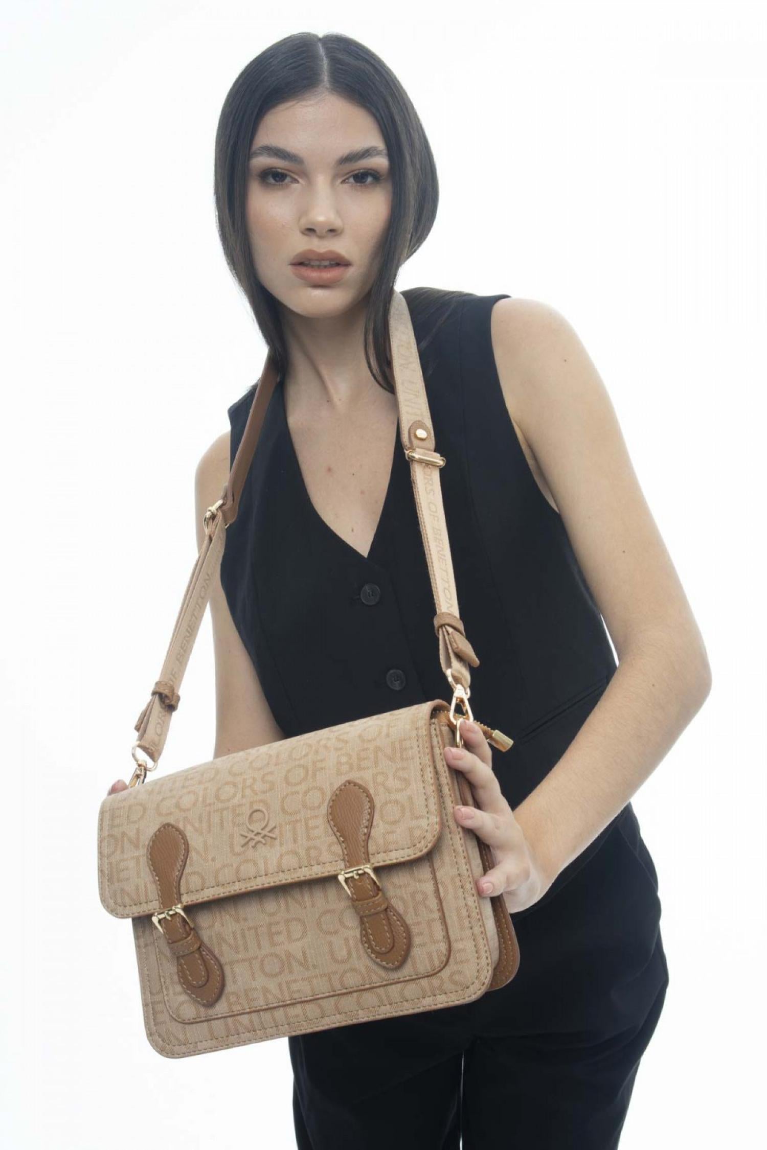 BNT-1126_R1806_1.jpg