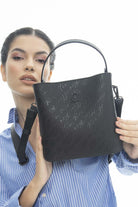 BNT-1157_R1534_2.jpg