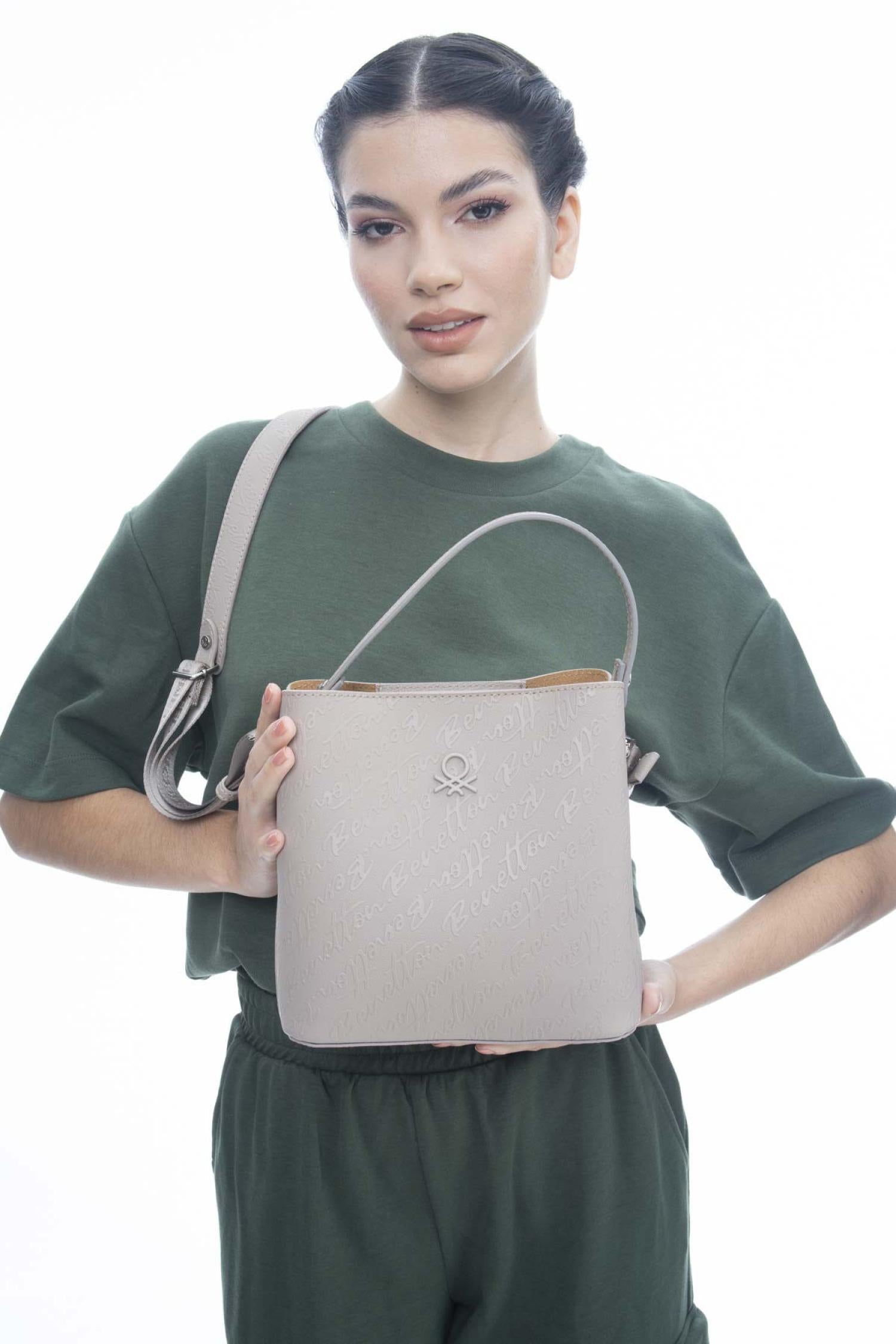 BNT-1157_R1796_2.jpg