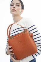 BNT-1157_R1840_2.jpg