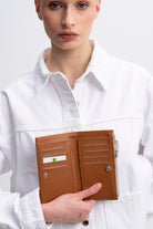 BNT-1162_R1796_2.jpg