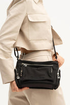 BNT-1183_R1534_1.jpg