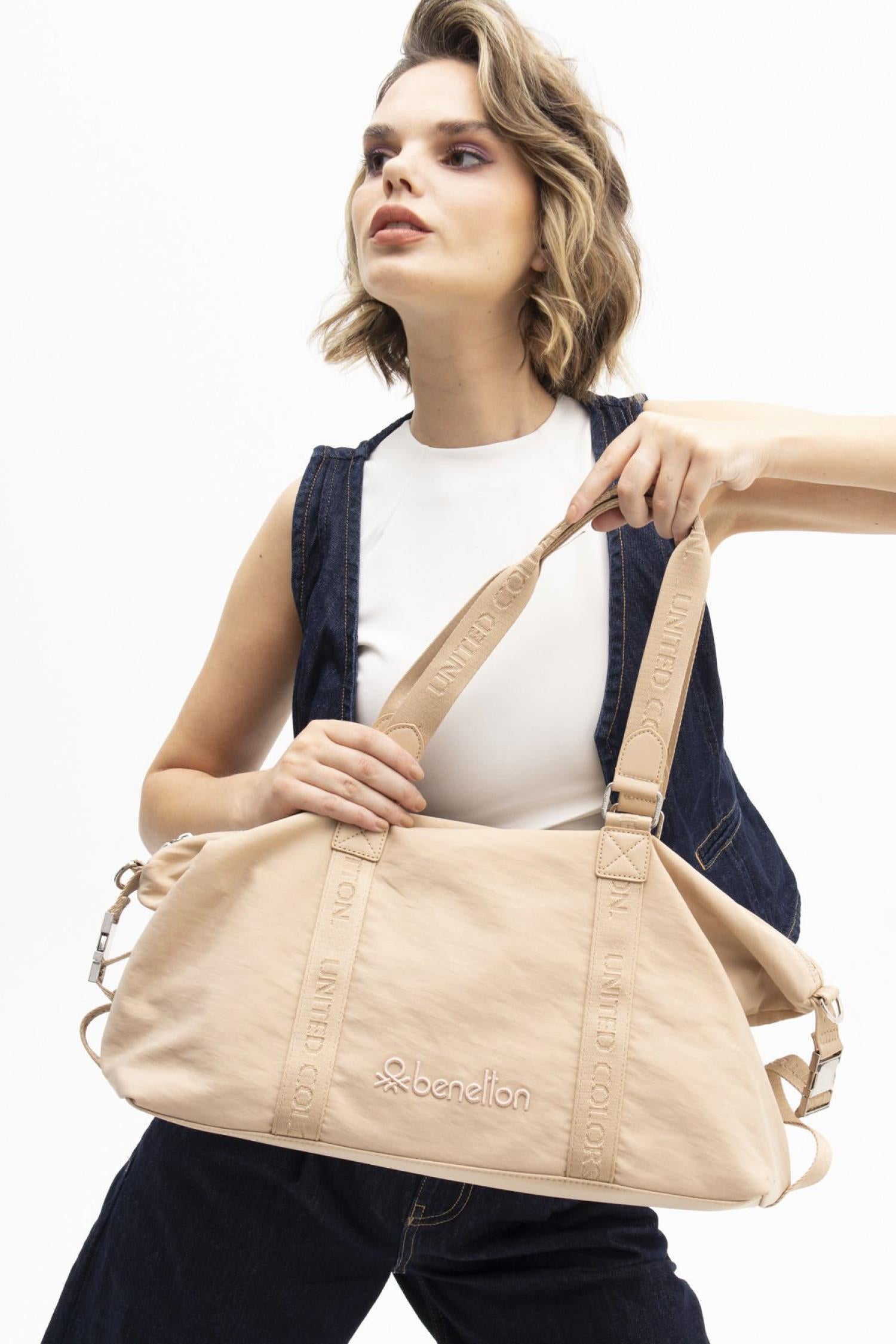 BNT-1190_R1806_2.jpg