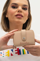 BNT-1214_R1806_1.jpg