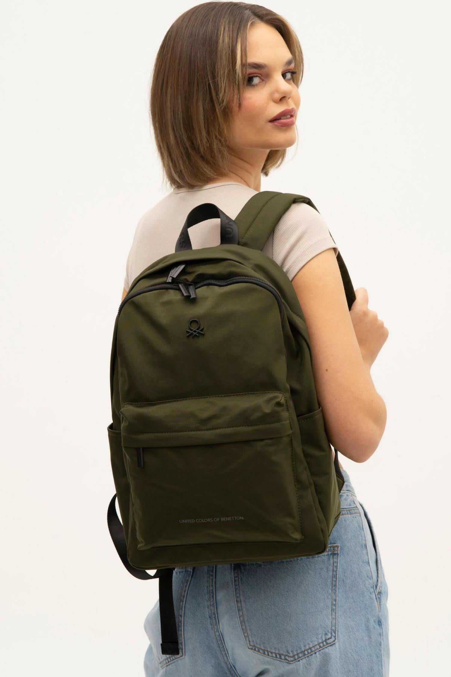BNT-1267_R0641_2.jpg