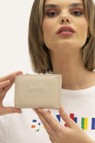 BNT-1302_R0152_1.jpg