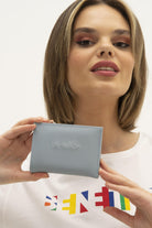 BNT-1302_R1174_1.jpg