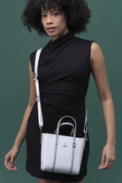 BNT-1323_R0200_2.jpg