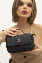BNT-1327_R1534_1.jpg