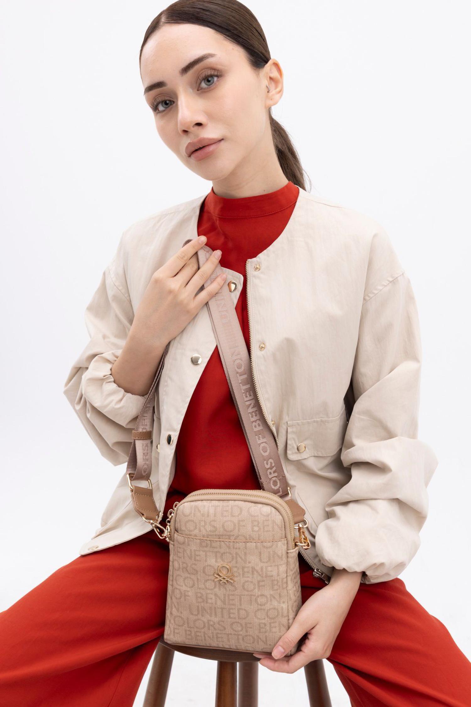BNT-1402_R0385_2.jpg