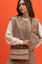 BNT-1405_R0385_3.jpg