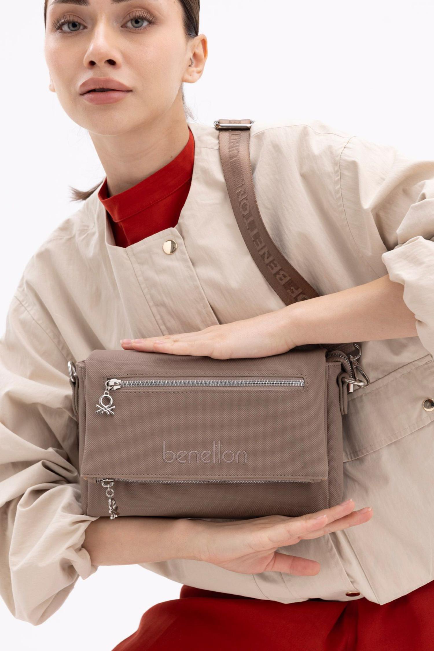 BNT-1415_R1886_1.jpg