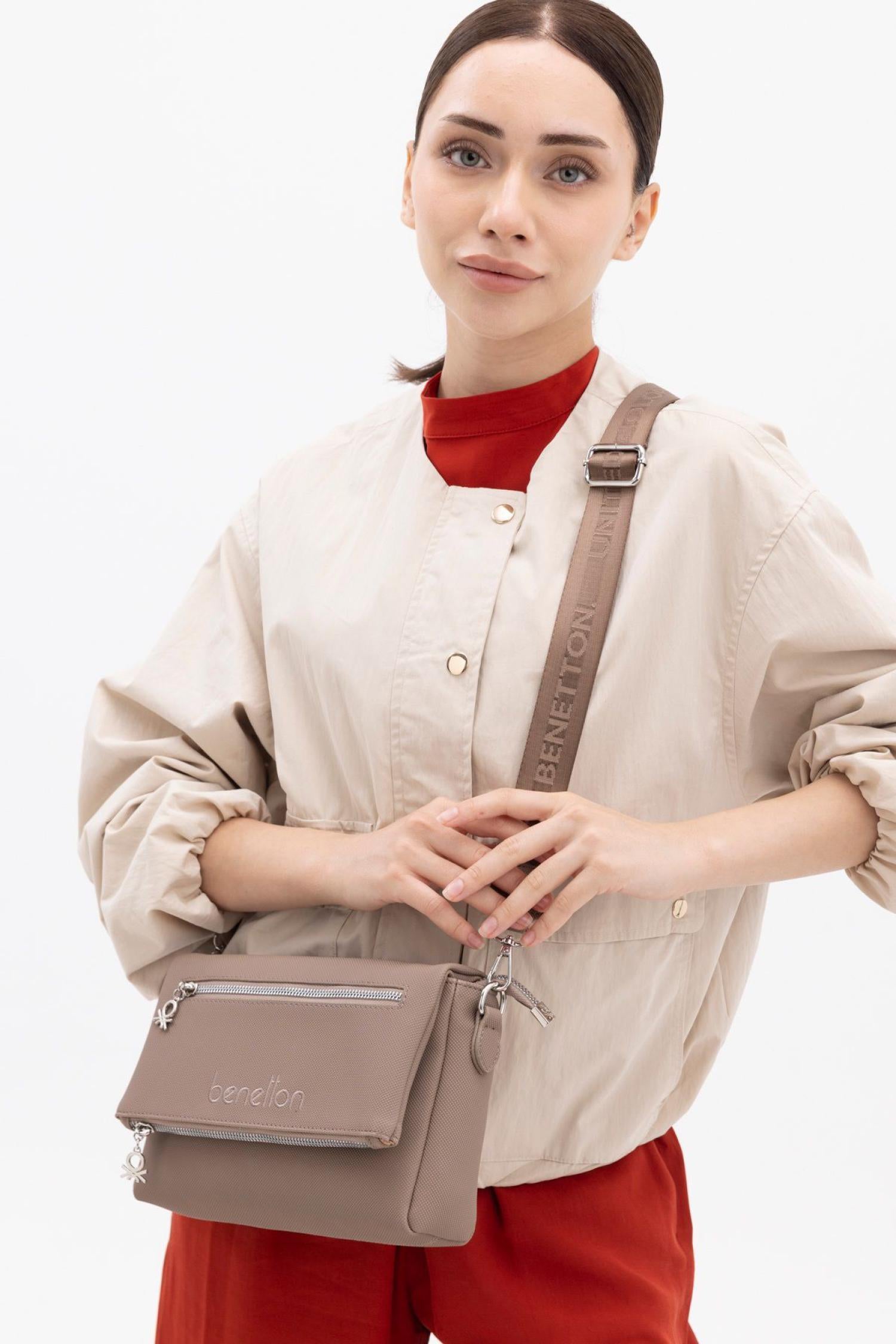 BNT-1415_R1886_2.jpg