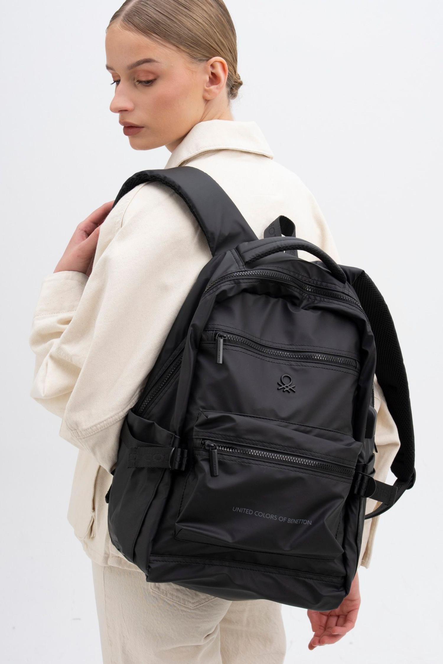 BNT-674_R1534_3.jpg