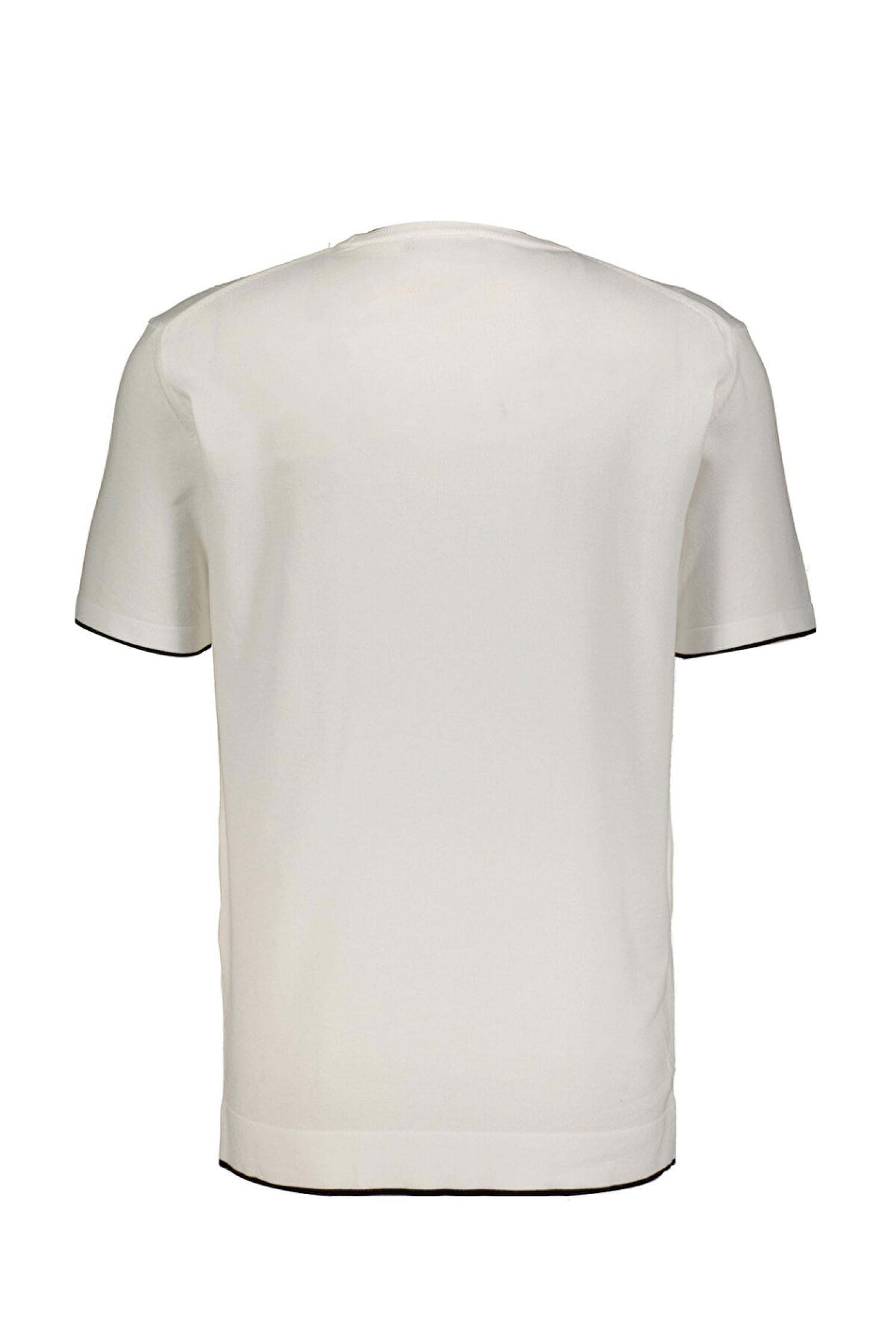 CAZ34185_R0462_2.jpg
