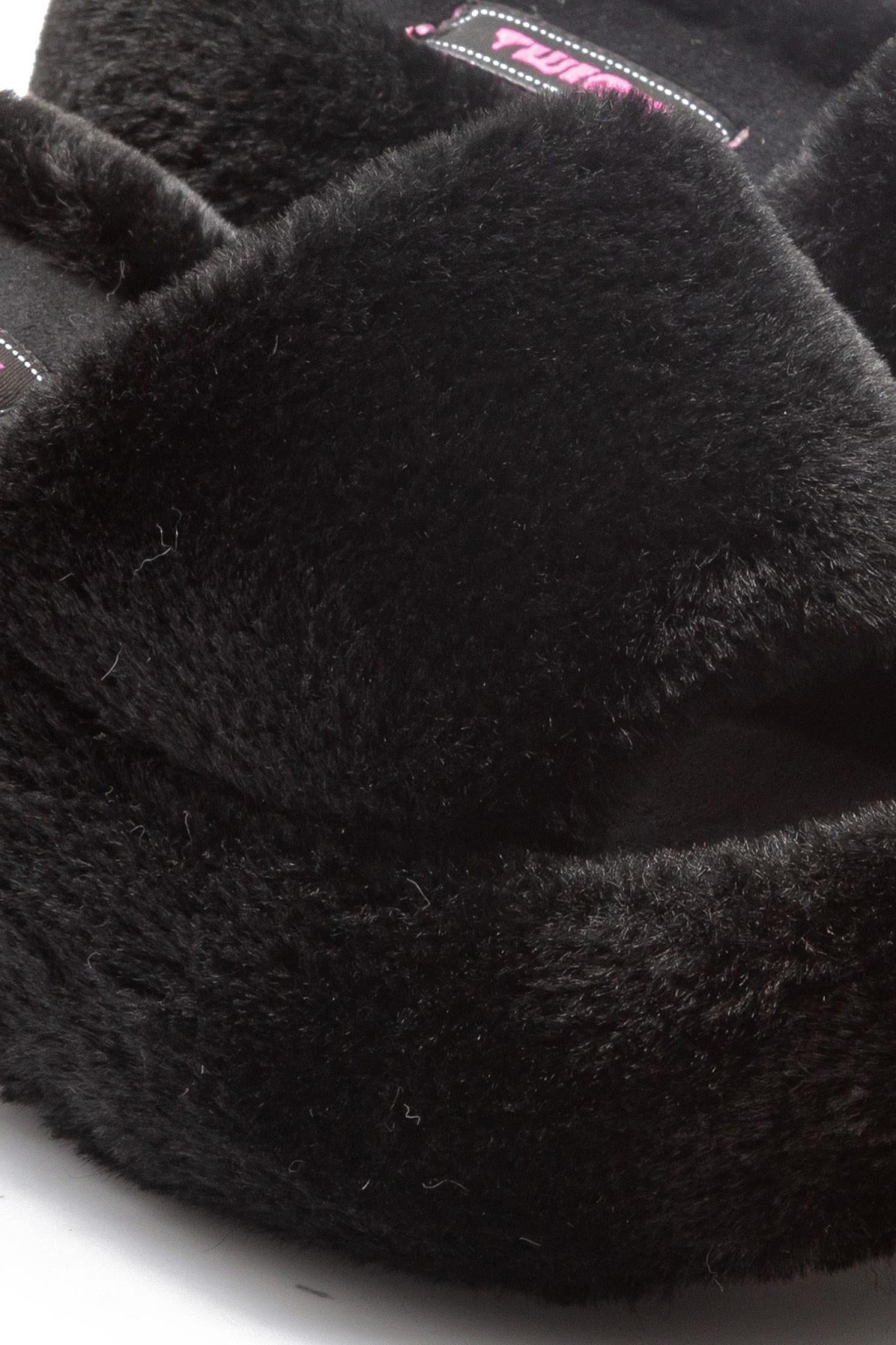 EE0155_R1534_3.jpg