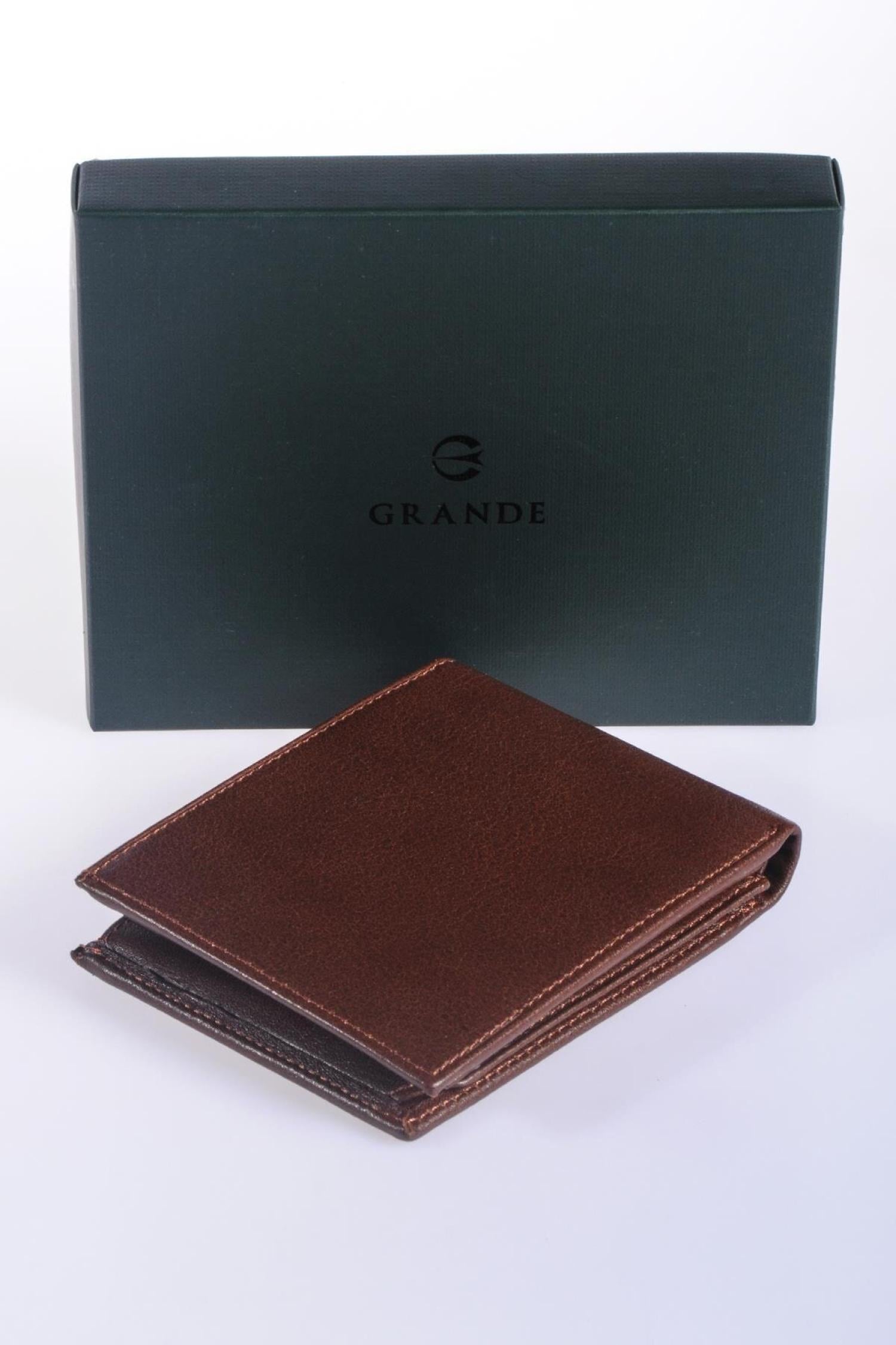 GRANDE-1530_R1755_2.jpg