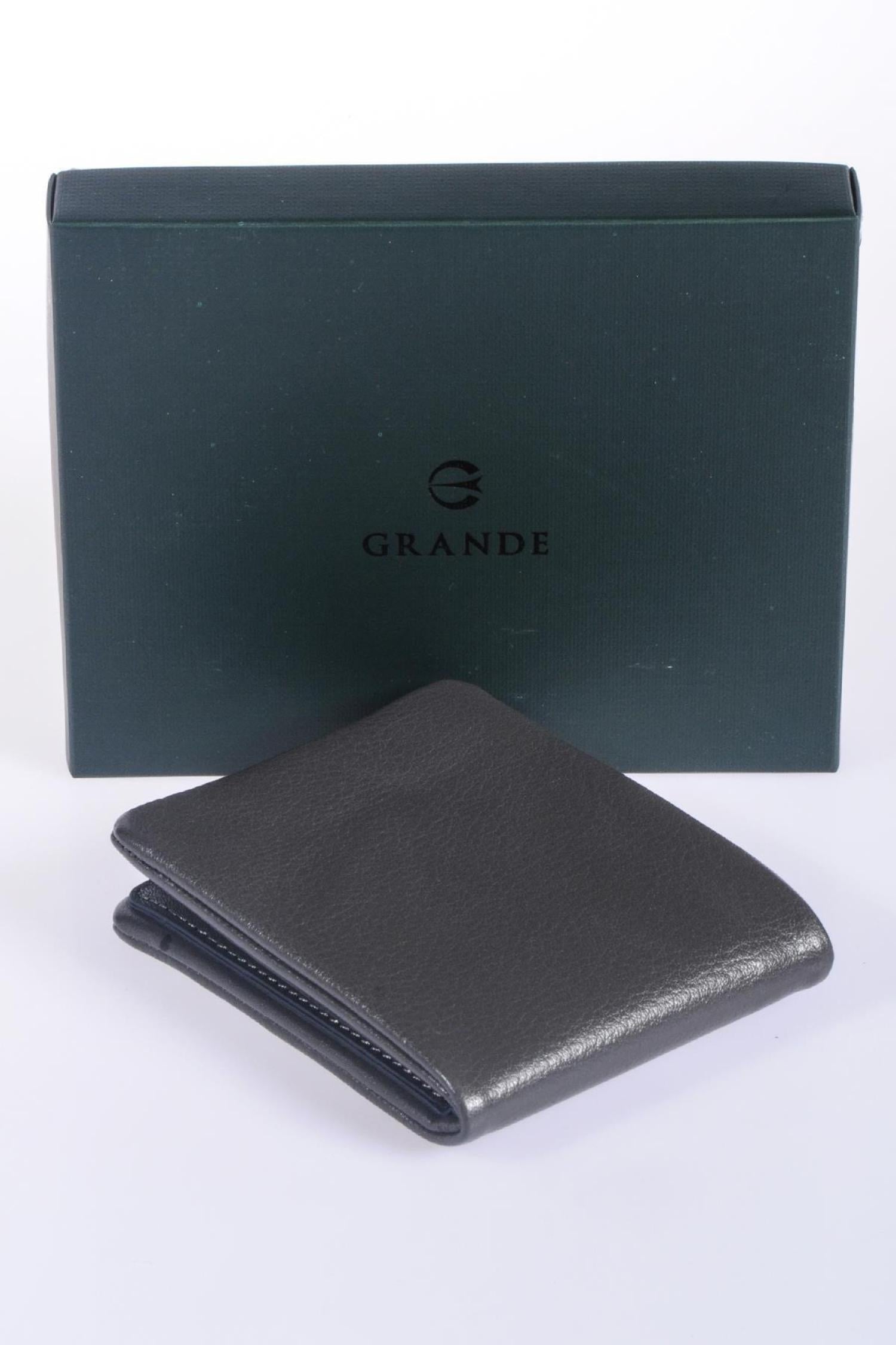 GRANDE-1592_R7516_2.jpg