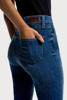 LF2036135_R7083_4.jpg