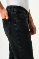 LF2036151_R17768_5.jpg