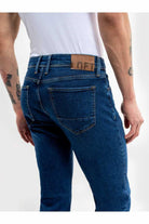 LF2036371_R8862_5.jpg