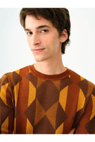 LF2037255_R2026_4.jpg