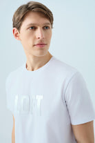 LF2038558_R1098_3.jpg