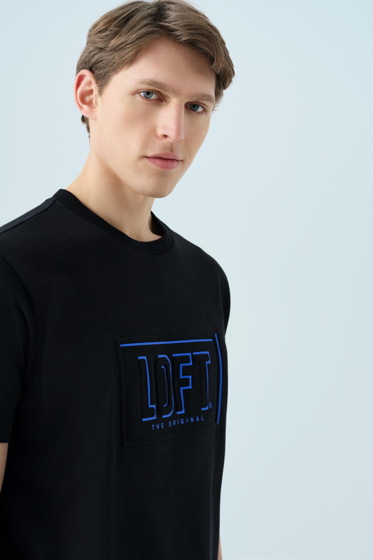 LF2038583_R4306_3.jpg