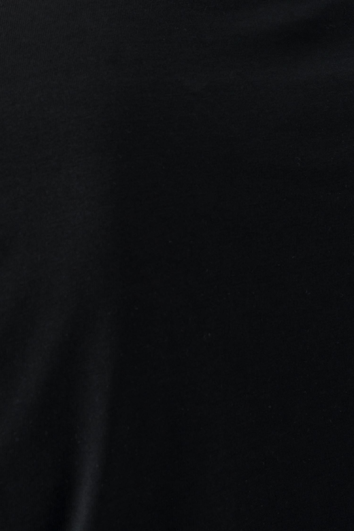 LF2038585_R4306_5.jpg