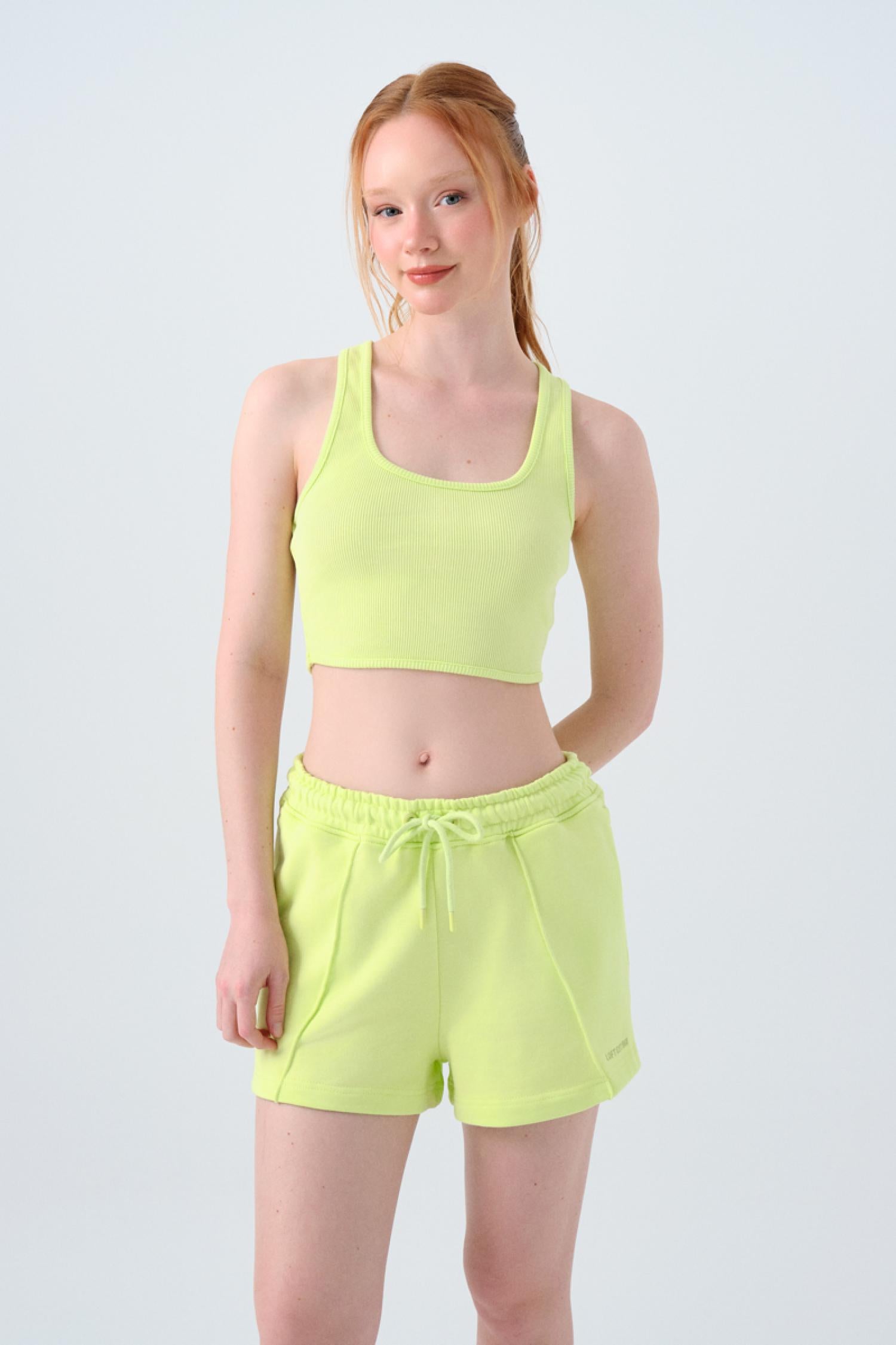 LF2038684_R7826_1.jpg
